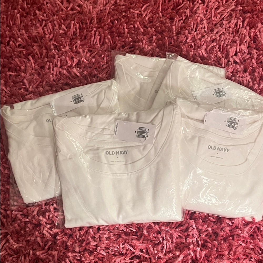 Five Old Navy Crisp White Short Sleeve Tees 5/$12 - Picture 4 of 4